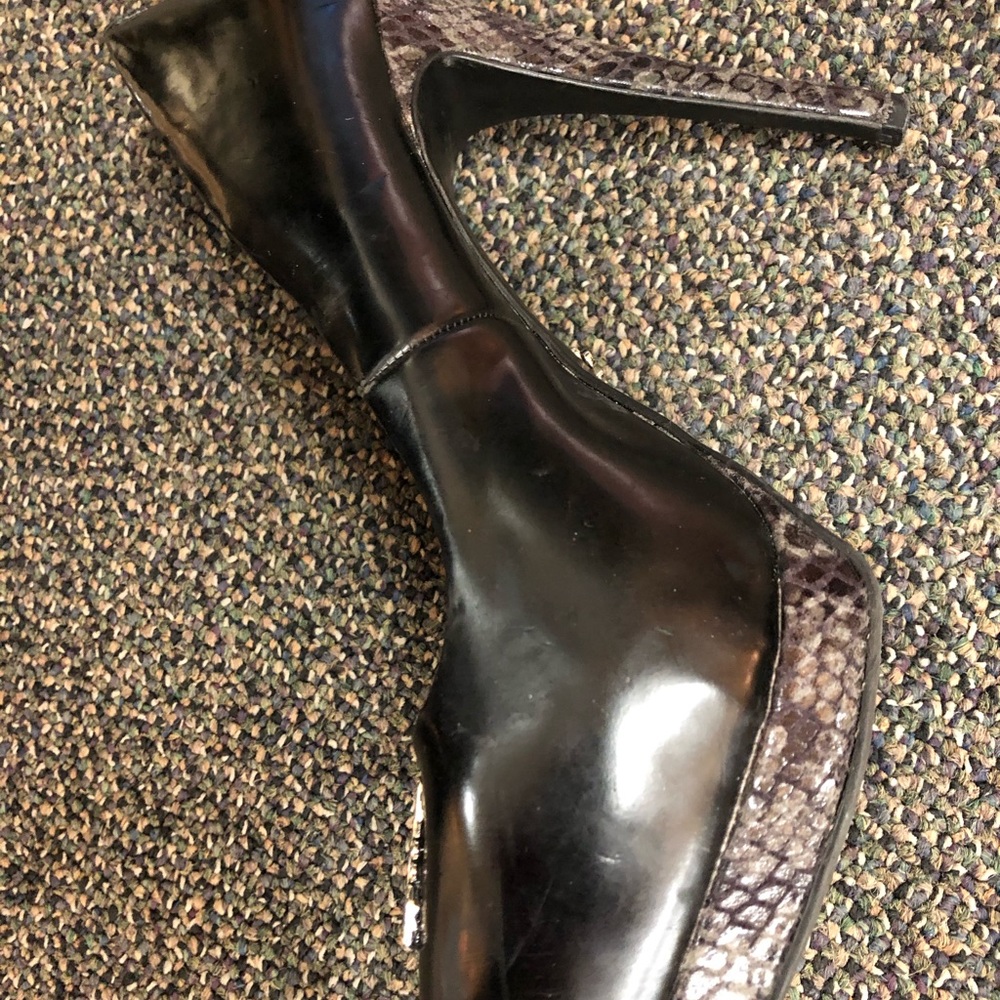Simply Vera Size 8 heels - Picture 3 of 7
